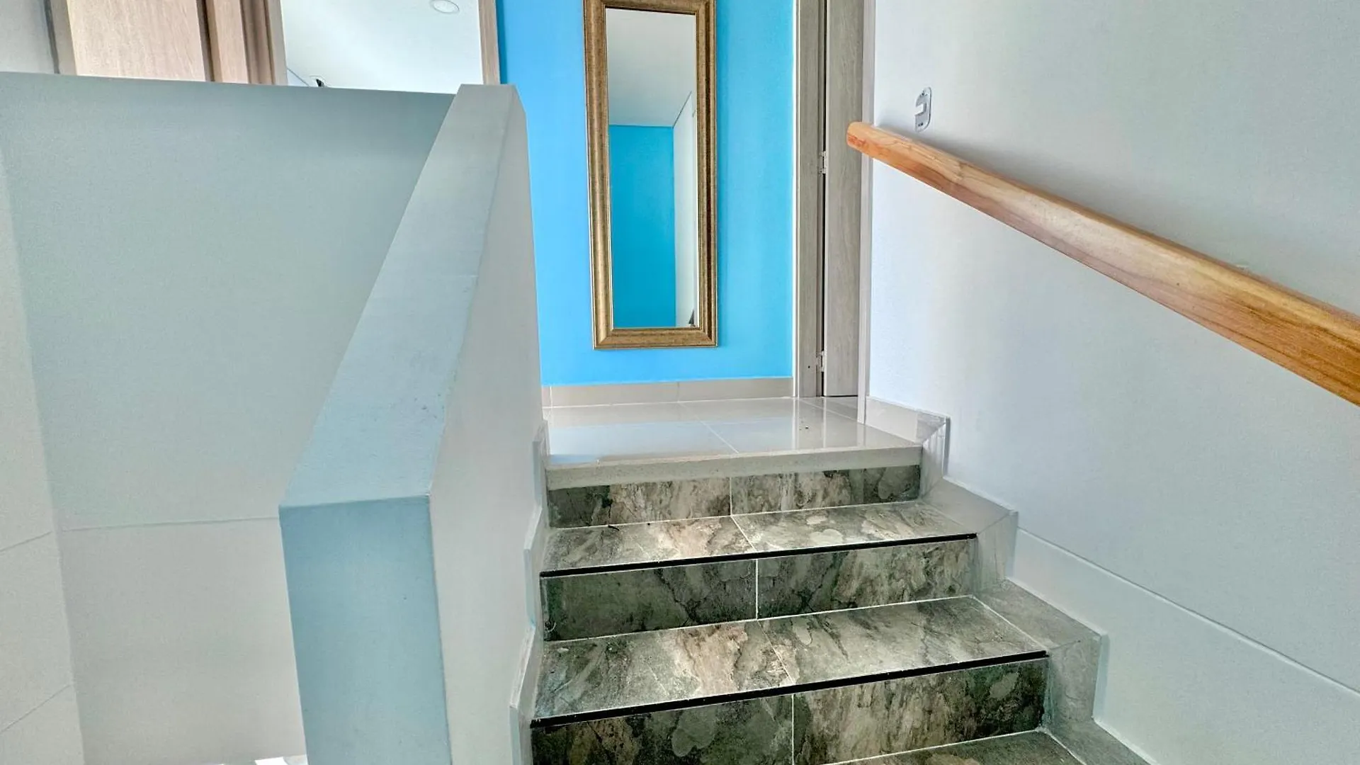 Daire Apto Navy 6 Tripulantes Cartagena
